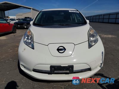Piąte zdjęcie samochodu w środku: 2016 NISSAN LEAF SV VIN:1N4BZ0CP4GC301974 - miniatura