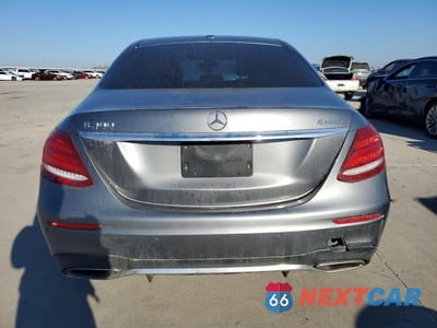 Zdjęcie 6 z 12 samochodu: 2018 MERCEDES-BENZ E 300 4MATIC VIN:WDDZF4KB3JA392372 - miniatura