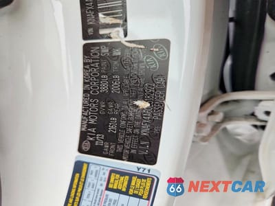 Zdjęcie 12 z 12 samochodu: 2014 KIA FORTE LX VIN:KNAFX4A60E5182922 - miniatura