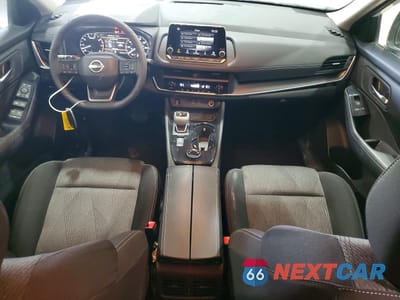 Zdjęcie 8 z 13 samochodu: 2025 NISSAN ROGUE SV VIN:5N1BT3BB8SC859544 - miniatura