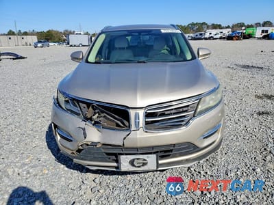 Piąte zdjęcie samochodu w środku: 2015 LINCOLN MKC VIN:5LMCJ1A93FUJ24755 - miniatura