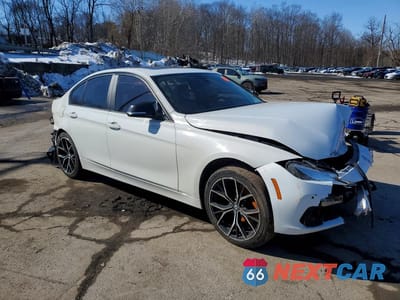 Czwarte zdjęcie samochodu z boku: 2017 BMW 320 I VIN:WBA8E1G34HNU18650 - miniatura