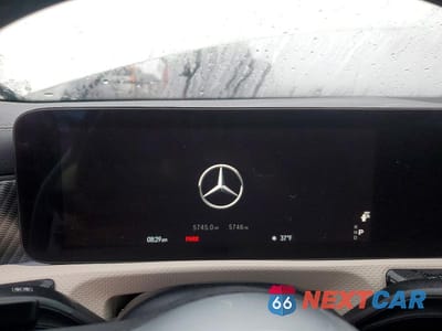 Zdjęcie 9 z 11 samochodu: 2025 MERCEDES-BENZ CLA 250 4MATIC VIN:W1K5J4HB2SN540803 - miniatura