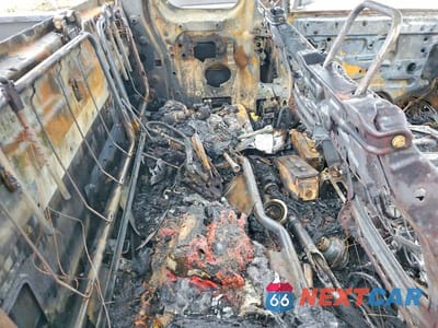 Zdjęcie 10 z 11 samochodu: 2005 NISSAN TITAN XE VIN:1N6BA06A75N560255 - miniatura