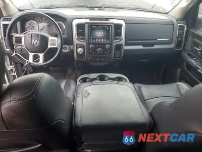 Zdjęcie 8 z 12 samochodu: 2016 RAM 1500 LARAMIE VIN:1C6RR7VM7GS296514 - miniatura