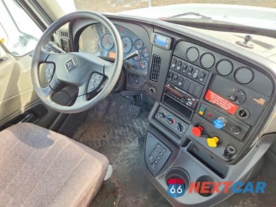 Piąte zdjęcie samochodu w środku: 2017 INTERNATIONAL PROSTAR SEMI TRUCK VIN:1HSDGAPR3HH501900 - miniatura