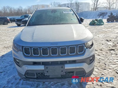 Piąte zdjęcie samochodu w środku: 2024 JEEP COMPASS LATITUDE VIN:3C4NJDBN2RT107778 - miniatura