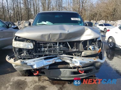 Piąte zdjęcie samochodu w środku: 2000 CHEVROLET SILVERADO K2500 VIN:1GCGK29U6YZ211382 - miniatura