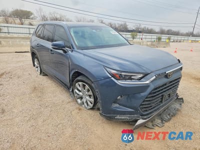 Czwarte zdjęcie samochodu z boku: 2024 TOYOTA GRAND HIGHLANDER LIMITED VIN:5TDAAAA54RS009280 - miniatura