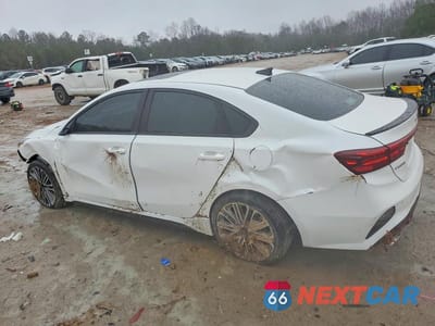 Drugie zdjęcie samochodu z przodu: 2023 KIA FORTE GT VIN:3KPF44AC4PE634024 - miniatura