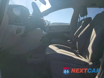 Zdjęcie 7 z 12 samochodu: 2018 CHRYSLER PACIFICA L VIN:2C4RC1AG3JR174863 - miniatura