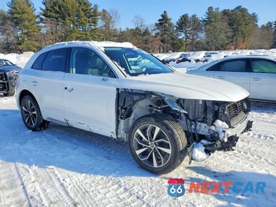 Czwarte zdjęcie samochodu z boku: 2024 AUDI Q5 PREMIUM PLUS 45 VIN:WA1EAAFY4R2030183 - miniatura