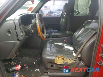 Zdjęcie 7 z 12 samochodu: 2001 CHEVROLET SILVERADO K1500 VIN:2GCEK19T611124699 - miniatura