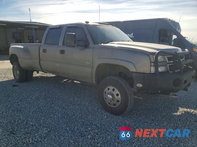 Czwarte zdjęcie samochodu z boku: 2006 CHEV SILVERADO K3500 VIN:1GCJK33D26F144427 - miniatura