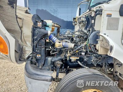 Zdjęcie 9 z 10 samochodu: 2017 PETERBILT 348 SEMI TRUCK VIN:1XP3AJ8X9HD430601 - miniatura