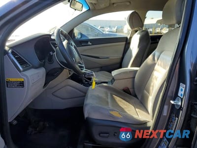 Zdjęcie 7 z 12 samochodu: 2018 HYUNDAI TUCSON SEL VIN:KM8J3CA4XJU616468 - miniatura