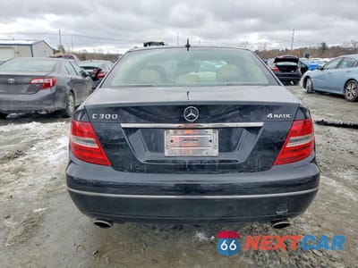 Zdjęcie 6 z 11 samochodu: 2012 MERCEDES-BENZ C 300 4MATIC VIN:WDDGF8BB8CF916586 - miniatura