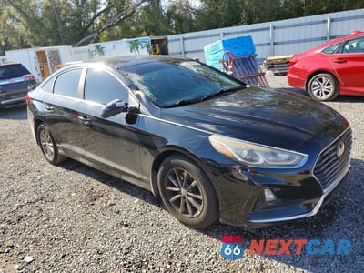 Czwarte zdjęcie samochodu z boku: 2019 HYUNDAI SONATA SE VIN:5NPE24AFXKH761912 - miniatura