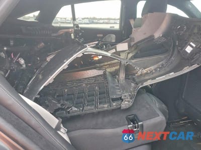 Zdjęcie 10 z 12 samochodu: 2025 MERCEDES-BENZ GLE COUPE 63 S 4MATIC AMG VIN:4JGFD8KB6SB454428 - miniatura