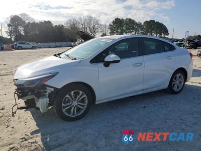 2019 CHEVROLET CRUZE LT 1G1BE5SM5K7109614 - główne zdjęcie licytacji z USA - miniatura