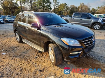 Czwarte zdjęcie samochodu z boku: 2015 MERCEDES-BENZ ML 350 VIN:4JGDA5JB6FA463903 - miniatura