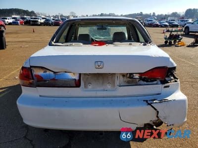 Zdjęcie 6 z 13 samochodu: 2002 HONDA ACCORD EX VIN:1HGCG16532A032618 - miniatura