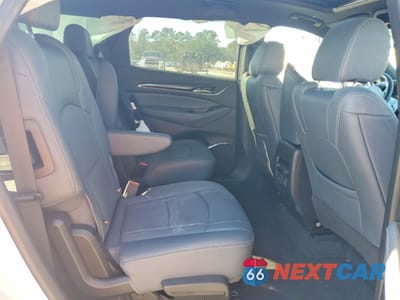 Zdjęcie 11 z 14 samochodu: 2023 BUICK ENCLAVE ESSENCE VIN:5GAEVAKW8PJ219793 - miniatura