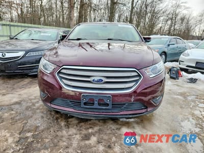 Piąte zdjęcie samochodu w środku: 2018 FORD TAURUS SEL VIN:1FAHP2E88JG113024 - miniatura