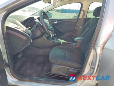 Zdjęcie 7 z 12 samochodu: 2018 FORD FOCUS SE VIN:1FADP3K26JL319664 - miniatura