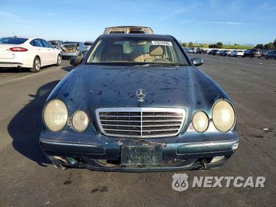 Piąte zdjęcie samochodu w środku: 2002 MERCEDES-BENZ E 320 VIN:WDBJF65J42B477365 - miniatura