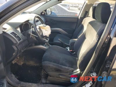 Zdjęcie 7 z 13 samochodu: 2007 MITSUBISHI OUTLANDER LS VIN:JA4MT31X37U009312 - miniatura