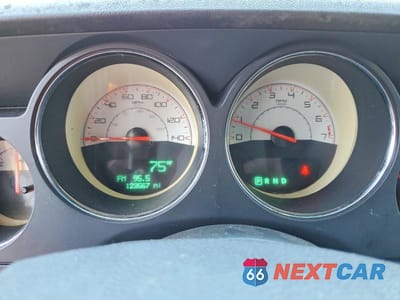 Zdjęcie 9 z 12 samochodu: 2013 DODGE CHALLENGER SXT VIN:2C3CDYAG4DH508814 - miniatura