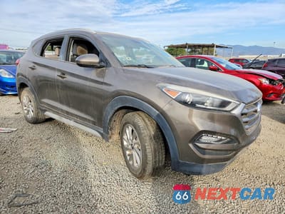 Czwarte zdjęcie samochodu z boku: 2018 HYUNDAI TUCSON SEL VIN:KM8J33A43JU673868 - miniatura