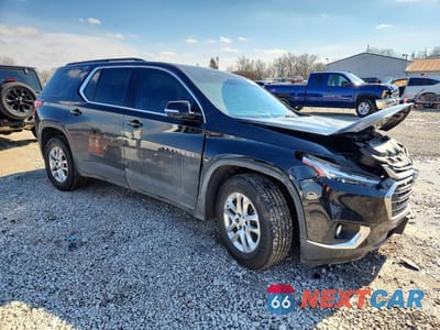 Czwarte zdjęcie samochodu z boku: 2019 CHEVROLET TRAVERSE LT VIN:1GNEVGKWXKJ129188 - miniatura