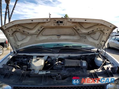 Zdjęcie 12 z 12 samochodu: 2004 CHEVROLET EXPRESS G3500 VIN:1GCHG35U741246667 - miniatura