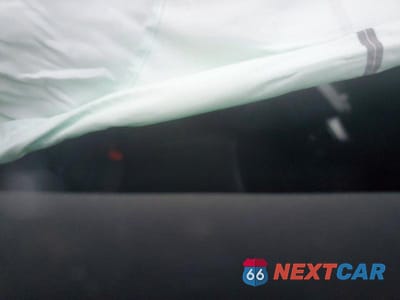 Zdjęcie 10 z 12 samochodu: 2021 VOLVO XC40 T5 R-DESIGN VIN:YV4162UMXM2494726 - miniatura