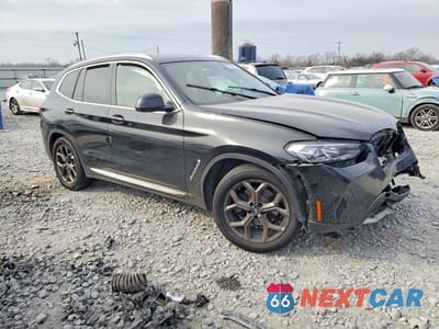 Czwarte zdjęcie samochodu z boku: 2022 BMW X3 SDRIVE30I VIN:5UX43DP02N9J20003 - miniatura