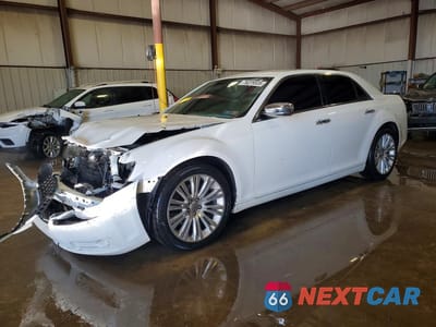 2013 CHRYSLER 300C 2C3CCAETXDH557937 - główne zdjęcie licytacji z USA - miniatura