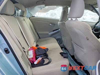 Zdjęcie 10 z 13 samochodu: 2014 TOYOTA PRIUS VIN:JTDKN3DU0E1834098 - miniatura