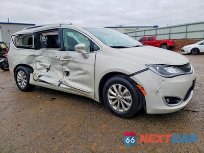 Czwarte zdjęcie samochodu z boku: 2019 CHRYSLER PACIFICA TOURING L VIN:2C4RC1BG7KR589152 - miniatura