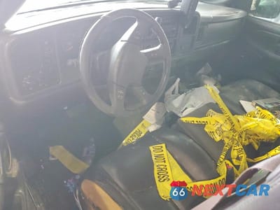 Zdjęcie 8 z 12 samochodu: 2005 CHEVROLET SILVERADO K1500 VIN:1GCEK19B95E307218 - miniatura