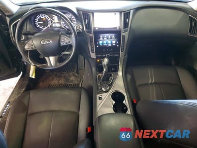 Zdjęcie 8 z 12 samochodu: 2016 INFINITI Q50 PREMIUM VIN:JN1EV7AR8GM342931 - miniatura
