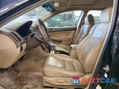 Zdjęcie 7 z 12 samochodu: 2004 HONDA ACCORD EX VIN:1HGCM66594A045236 - miniatura