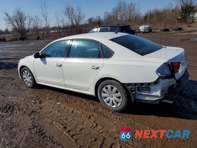 Drugie zdjęcie samochodu z przodu: 2013 VOLKSWAGEN PASSAT S VIN:1VWAP7A33DC005132 - miniatura
