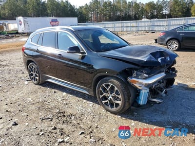 Czwarte zdjęcie samochodu z boku: 2021 BMW X1 XDRIVE28I VIN:WBXJG9C08M3M78870 - miniatura