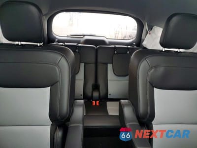 Zdjęcie 10 z 12 samochodu: 2024 FORD EXPLORER XLT VIN:1FMSK8DH5RGA18253 - miniatura