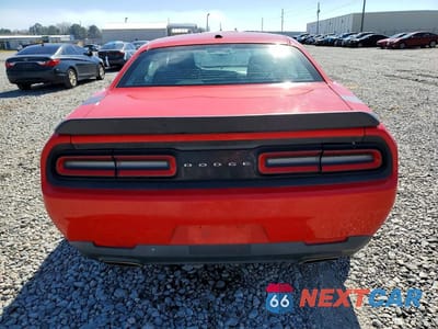 Zdjęcie 6 z 11 samochodu: 2016 DODGE CHALLENGER SXT VIN:2C3CDZAG7GH217511 - miniatura