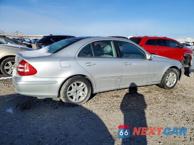 Trzecie zdjęcie samochodu z tyłu: 2004 MERCEDES-BENZ E 320 VIN:WDBUF65J14A393705 - miniatura