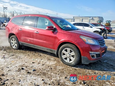 Czwarte zdjęcie samochodu z boku: 2013 CHEVROLET TRAVERSE LT VIN:1GNKVJKD5DJ107701 - miniatura