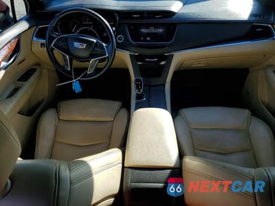 Zdjęcie 8 z 12 samochodu: 2017 CADILLAC XT5 LUXURY VIN:1GYKNBRS3HZ239828 - miniatura